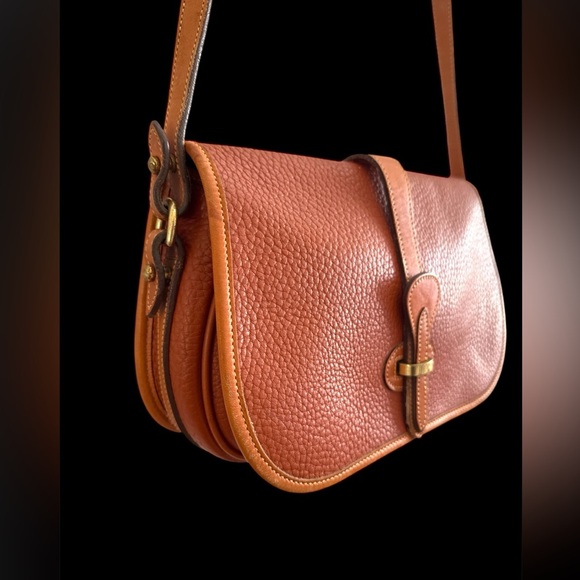 Vintage Dooney and Bourke burnt orange Saddle Crossbody Bag - Picture 3 of 9